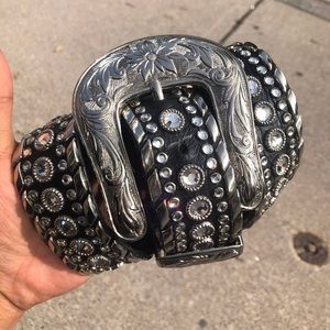 KIPPYS NOT BB SIMON BELT BLACK CLEAR ICE SWAROVSKI CRYSTALS